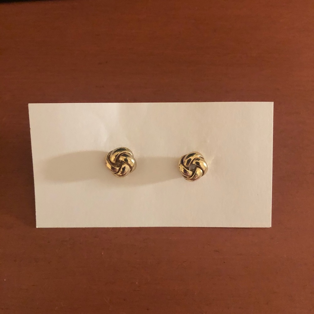 3 for 10// GOLD KNOT STUDS